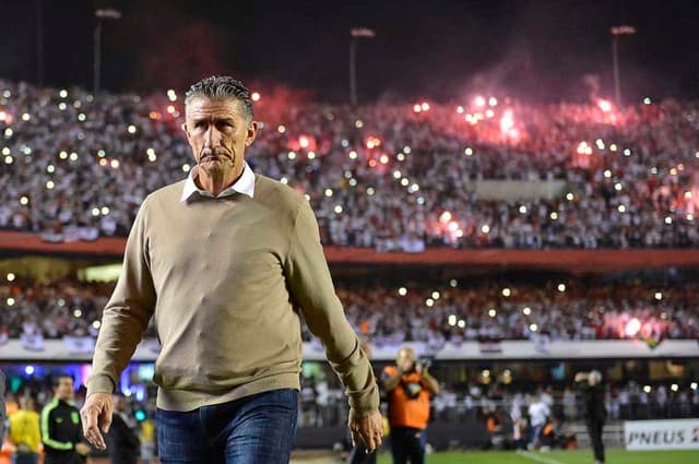 Bauza terá muito trabalho no segundo semestre, se não for para a seleção argentina (Foto: Mauro Horita)