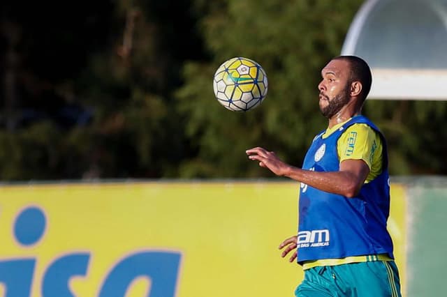 Alecsandro - Treino do Palmeiras