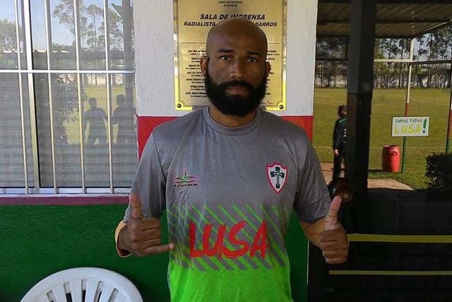 Atacante Nunes pode estrear nesta segunda-feira com a camisa camisa da Portuguesa (Foto: Felipe Higino/Portuguesa)