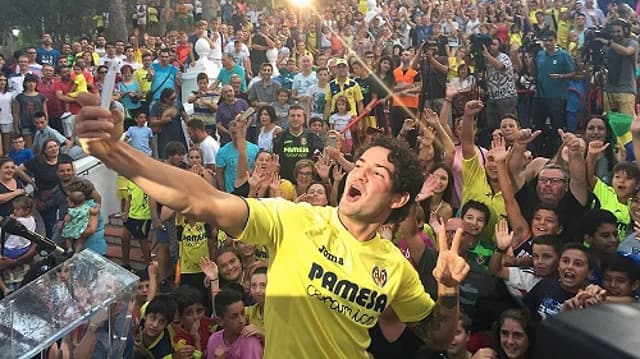 Pato apresentado no Villarreal