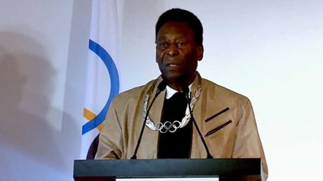 Pelé - pira Olimpica