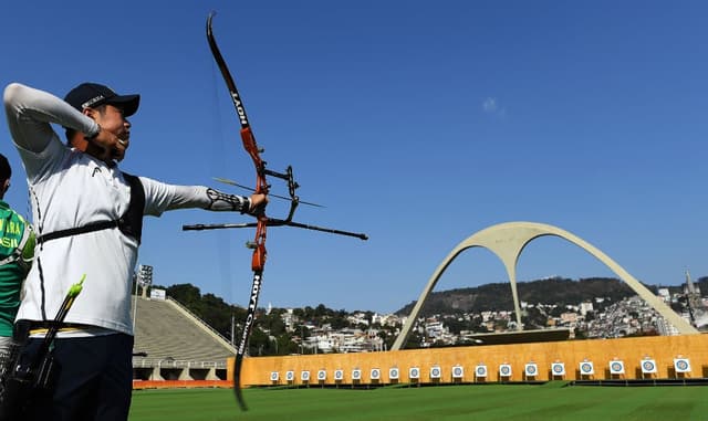 Competição de tiro com arco começou nesta sexta-feira (Foto: Jewel Samad/AFP)