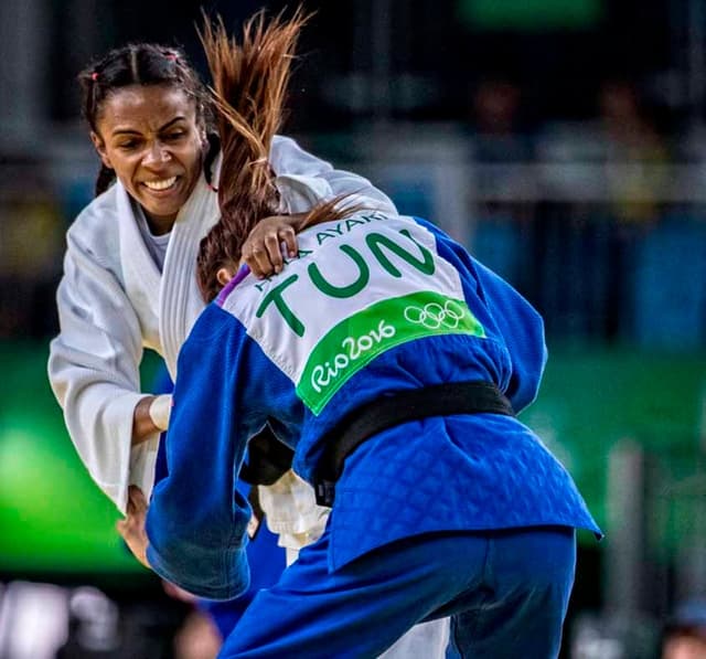 Erika Miranda só briga pelo bronze agora