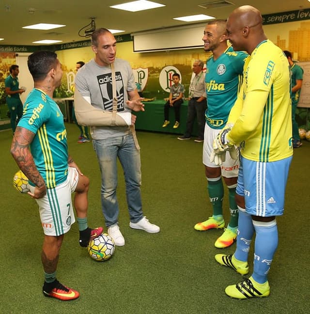 Goleiro chegou ao clube em 2014, durante a lesão de Prass