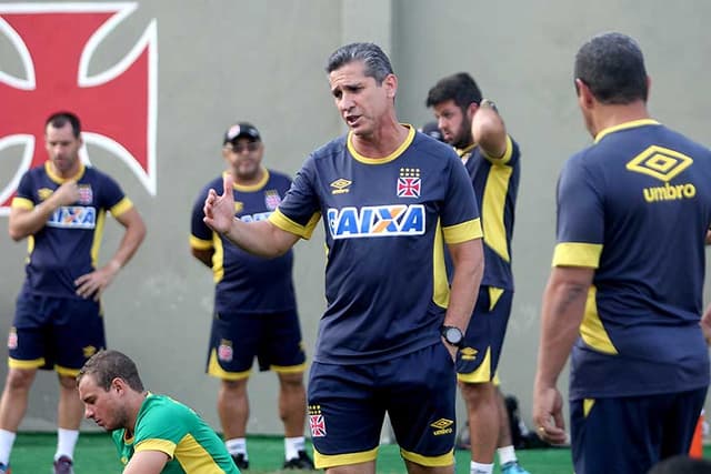 Inauguração do campo anexo do Vasco com treino