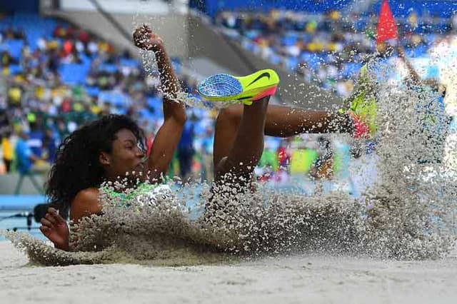 Atletismo salto triplo - Núbia Soares