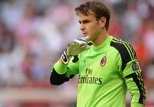 O goleiro Gabriel, chamado de última hora em 2012, está no Milan