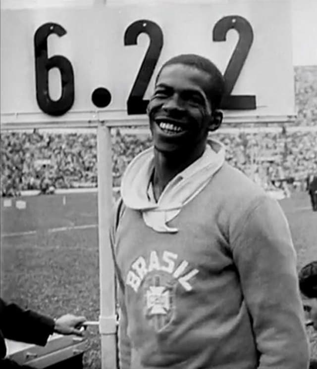 Melbourne (AUS) 1956 - Adhemar Ferreira da Silva (atletismo)