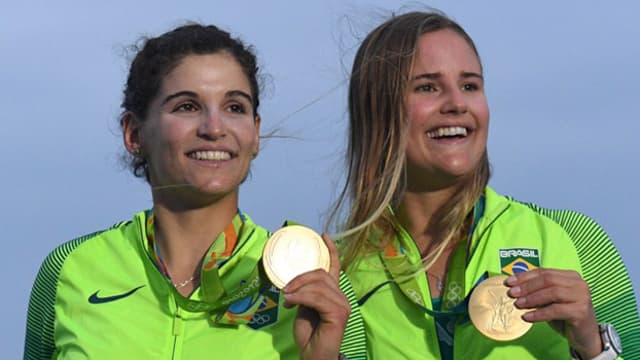 A 49 FX estreou em Olimpíadas com ouro de Martine Grael e Kahena Kunze