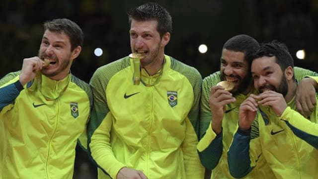 A sétima e última medalha de ouro do Brasil na Rio-2016 veio com o tricampeonato olímpico no vôlei