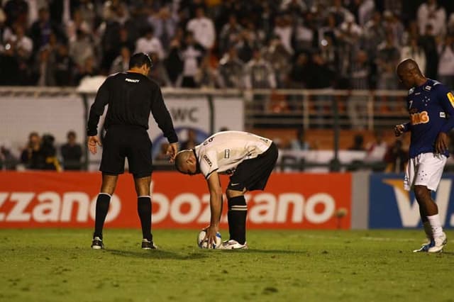 Desde o jogo polêmico diante do Corinthians no Brasileirão de 2010, Ricci não apitava jogos envolvendo o Cruzeiro