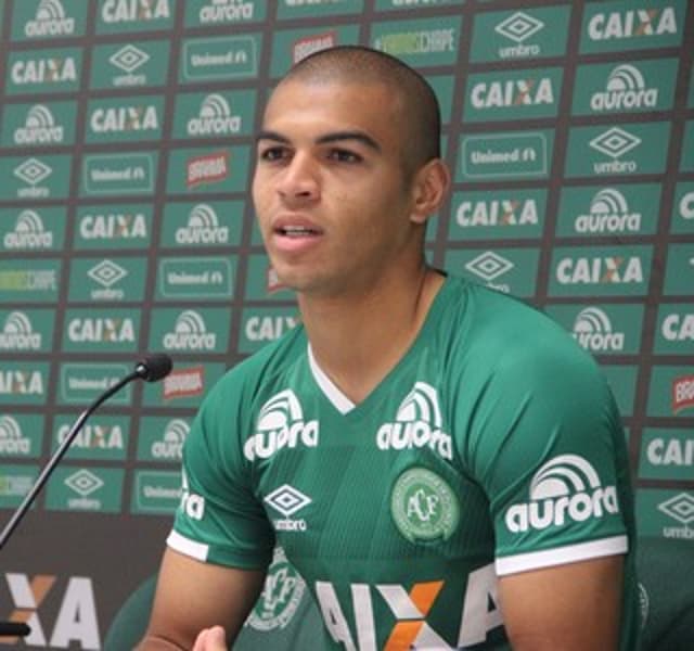 Caramelo deve reestrear na Chape e garante estar preparado para chance