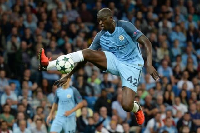 Yaya Touré - Manchester City x Steaua Bucareste