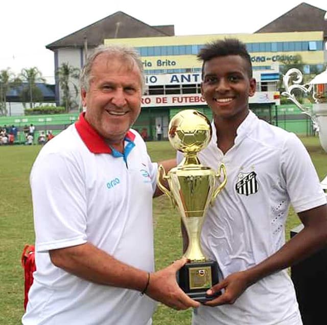 Rodrygo, atacante sub-15 do Santos