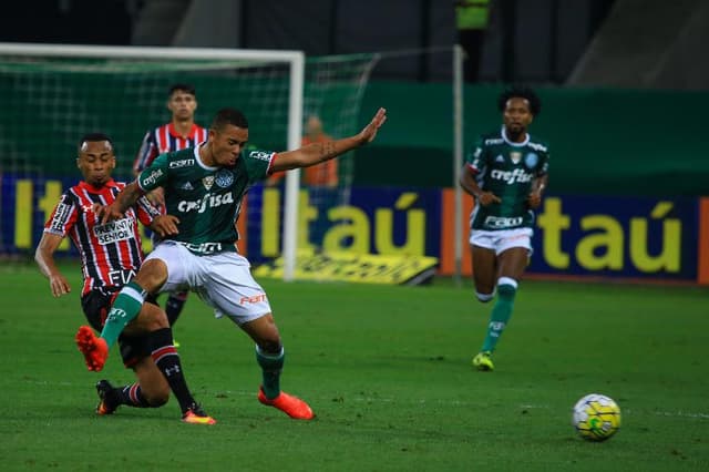 Com Jesus no 2º tempo, o Palmeiras venceu o São Paulo de virada, no Allianz Parque