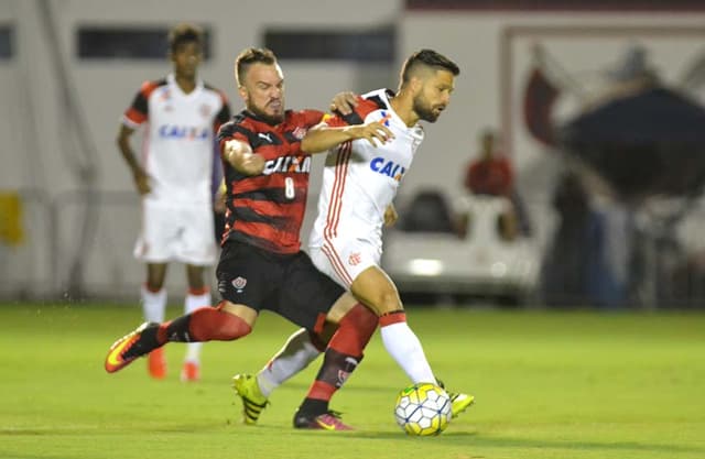 Flamengo superou o Vitória fora de casa