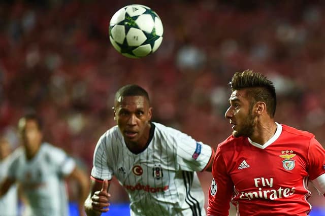 BENFICA X BESIKTAS (FOTO:AFP)