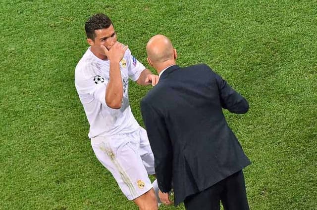 2016: Cristiano Ronaldo e Zidane conduzem Real madrid ao título, nos pênaltis, contra o Atlético de Madrid