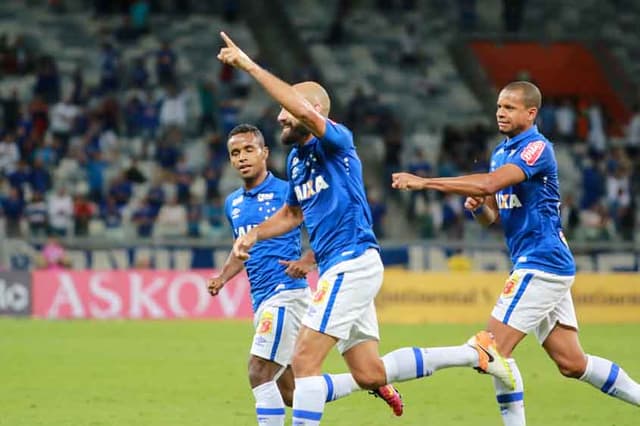 Cruzeiro x Botafogo (foto:Dudu Macedo / Fotoarena)