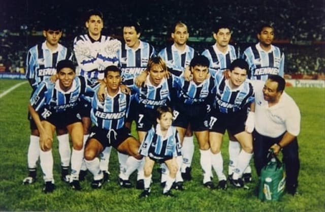 Grêmio: 11 semifinais (campeão em 1989, 1994, 1997 e 2001)