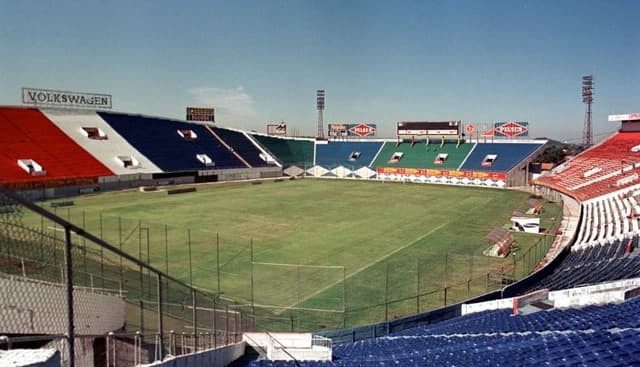 Por três vezes, o Defensores del Chaco, em Assunção, foi palco da decisão