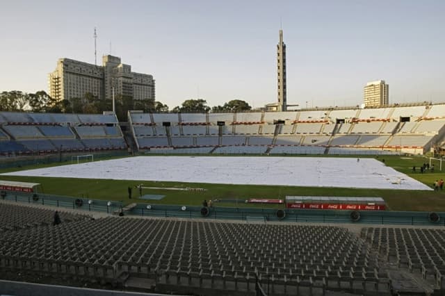 O Centenário de Montevidéu, no Uruguai, viu a final de 2011 entre Santos e Peñarol