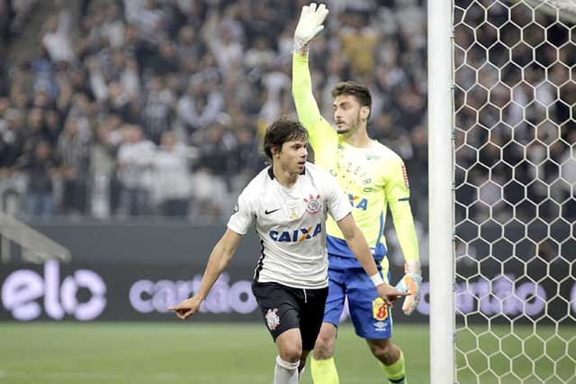 Romero igualou Guerrero e se tornou maior artilheiro da história da Arena Corinthians&nbsp;