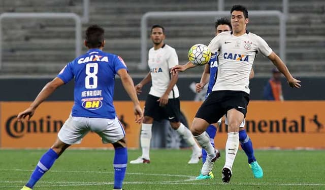 GALERIA: Lembre em fotos como foi o primeiro jogo das quartas entre Corinthians x Cruzeiro, vitória do Timão por 2 a 1