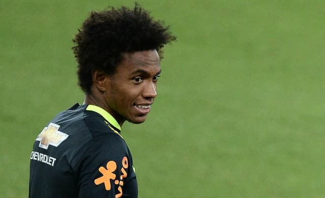 Willian será titular na Seleção Brasileira (Foto: Pedro Martins/MowaPress)