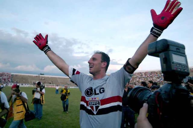 Santos 0x0 São Paulo - Jogo do título Paulista de 2005, a última conquista sobre o rival - 3/4/2005