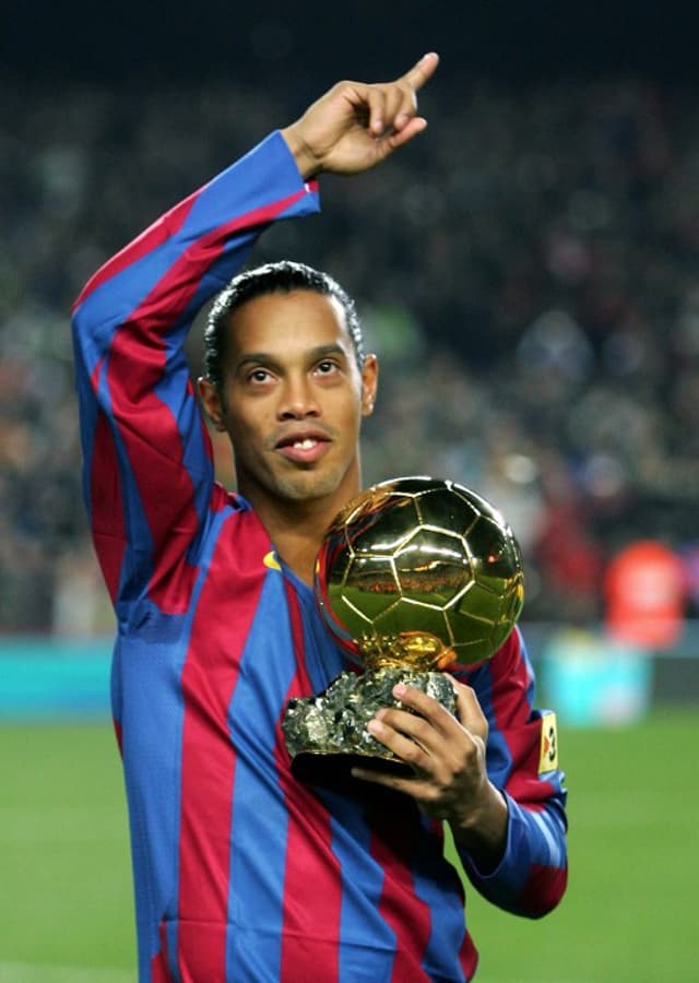 2005 - Ronaldinho (Barcelona)