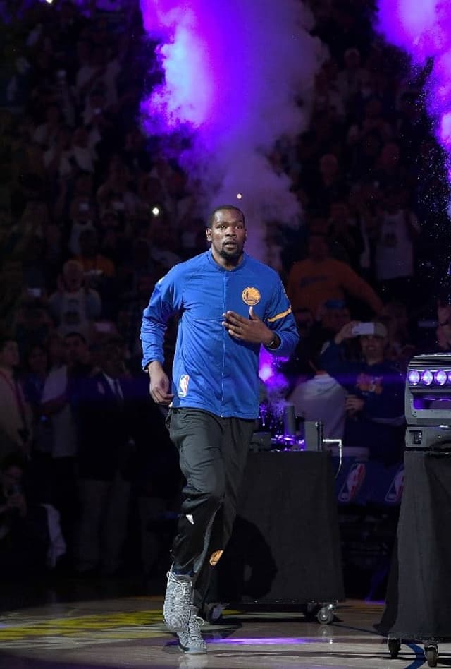 Kevin Durant é apresentado aos torcedores do Golden State Warriors