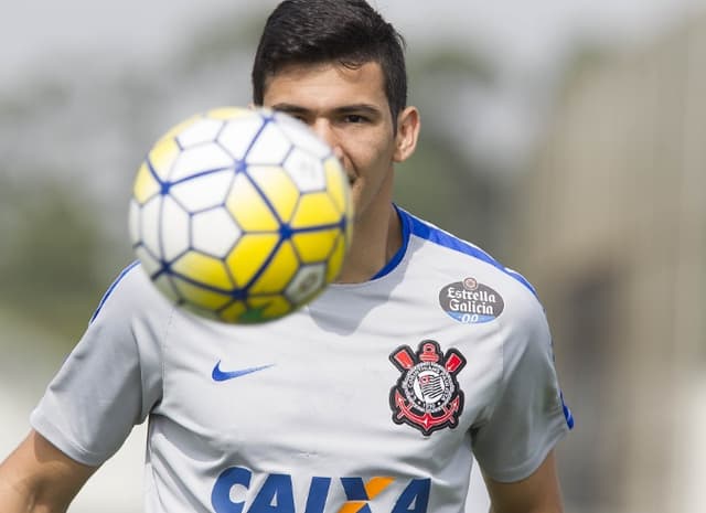 Balbuena em treino do Corinthians