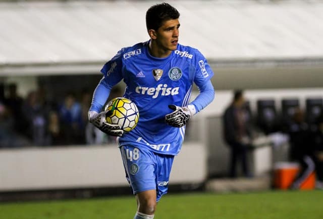 &nbsp;Time titular que treinou nesta segunda-feira: Vinícius Silvestre