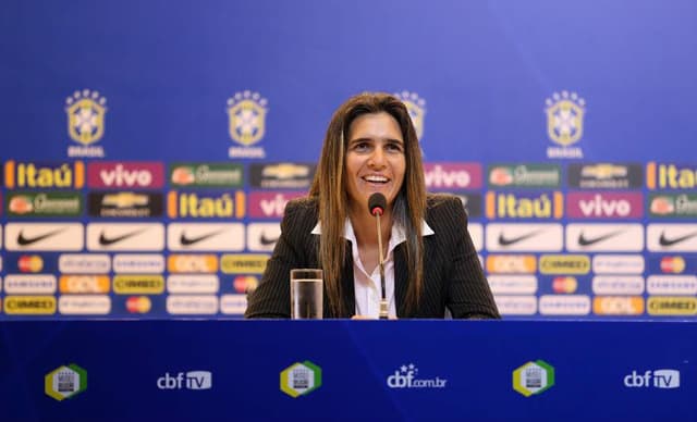 Emily Lima, técnica da Seleção feminina (Foto: Kim Saito/CBF)