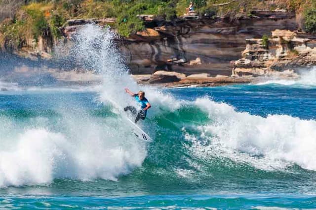 Silvana Lima garantiu seu retorno à elite do surfe mundial