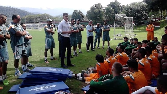 Thiago Gomes técnico sub-20 Flu