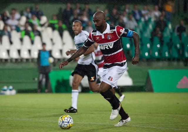 Coritiba x Santa Cruz - Grafite e Amaral