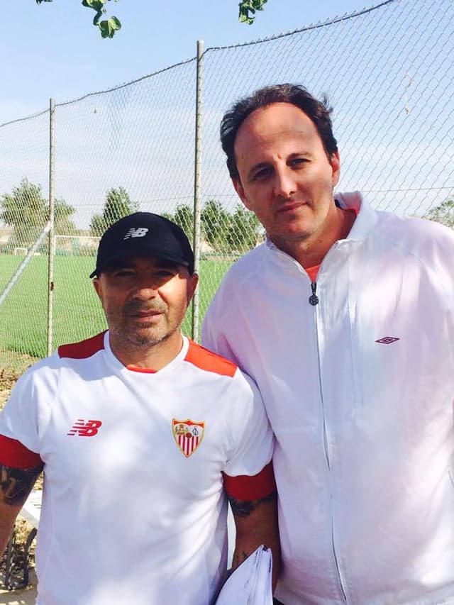 Rogério Ceni - No Sevilla, com o técnico Jorge Sampaoli