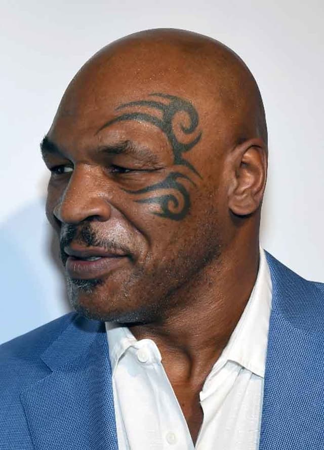 Mike Tyson comentou superluta entre Mayweather e McGregor