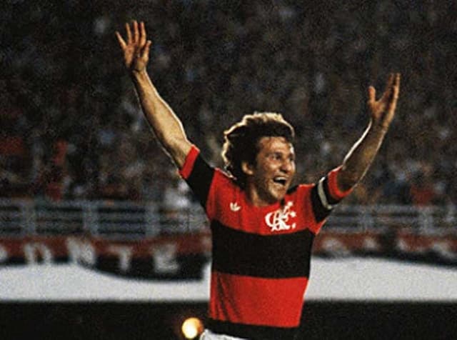 Zico em 1982 pelo Flamengo