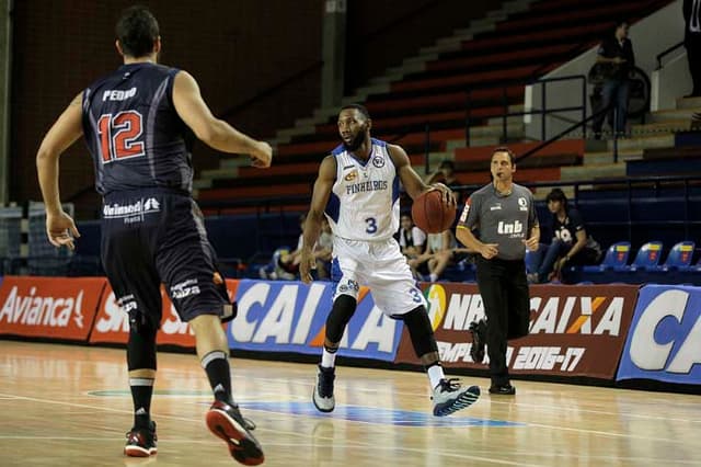 NBB CAIXA - Em casa, Pinheiros vence Franca e conquista quarta vitória