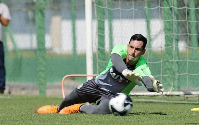 Gatito Fernández está na mira do Botafogo