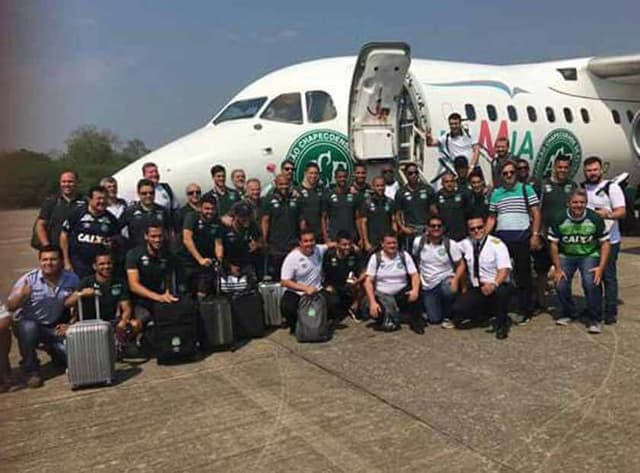 acidente chapecoense, avião com equipe