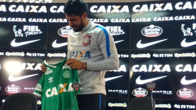 Vilson se emocionou durante entrevista coletiva