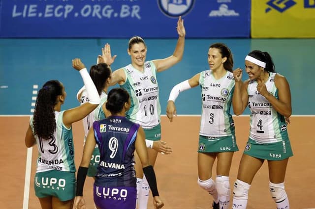 Superliga Feminina - Rexona-Sesc recebe Terracap/BRB/Brasília Vôlei nesta quinta-feira