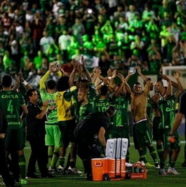 Alan Ruschel faz homenagem à Chapecoense no Instagram