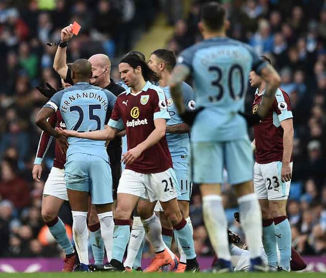 Fernandinho - Manchester City x Burnley