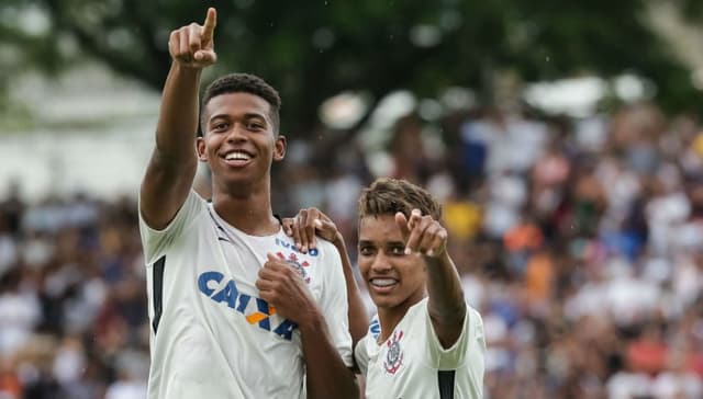 Carlinhos e Pedrinho, do Corinthians