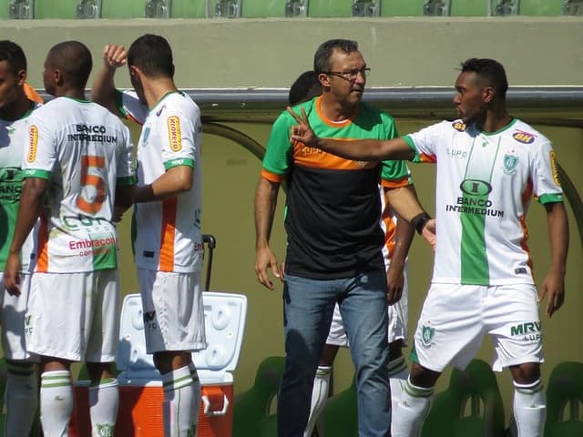 Cláudio Prates foi técnico interino do América-MG em 2016 (FOTO: Divulgação)